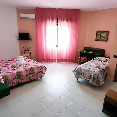 Mater Mediterranea Отель Senorbi